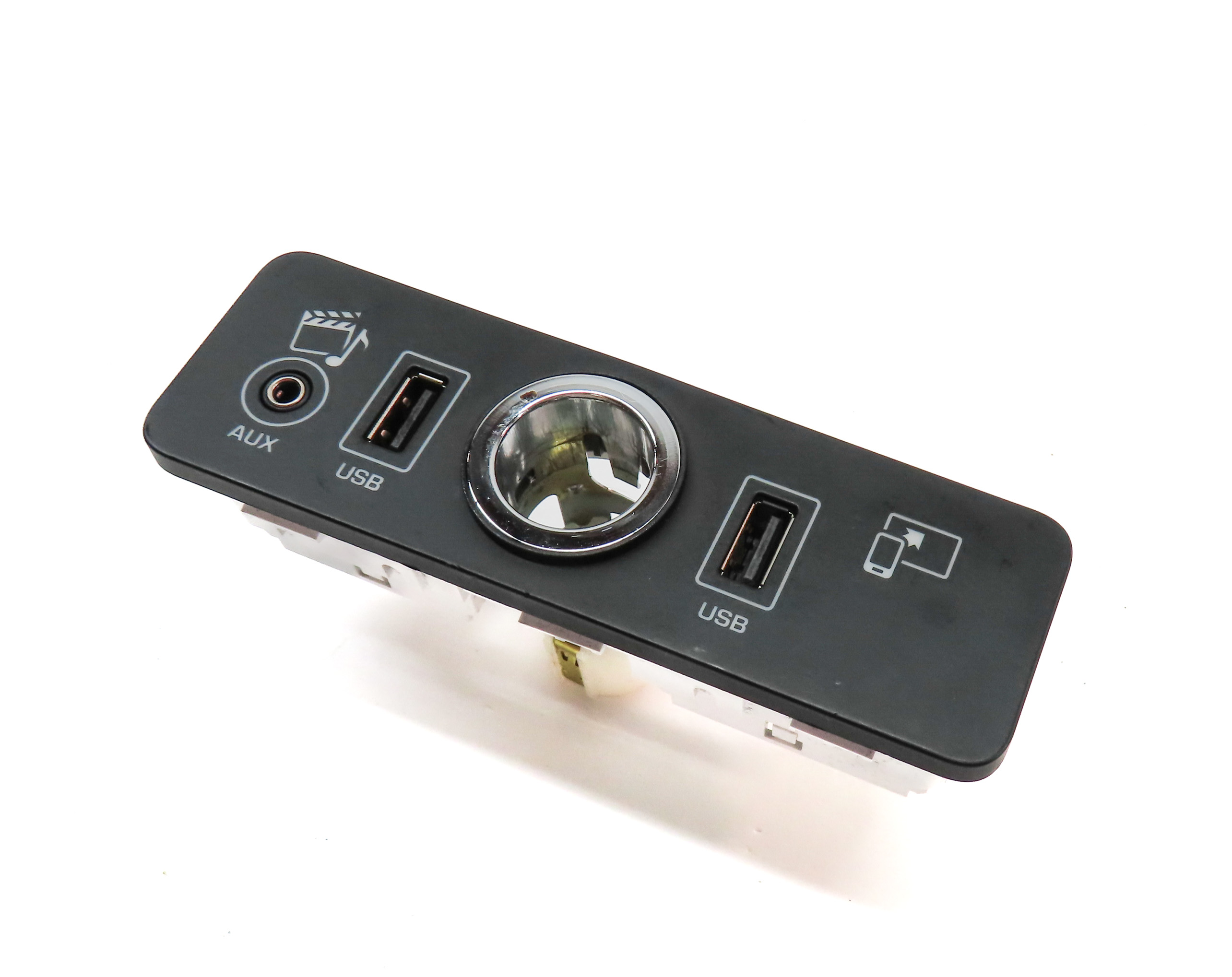 2015 RANGE ROVER SPORT (L494) AUX AUXILIARY IN USB 12V POWER OUTLET SOCKET PANEL — exact item pictured